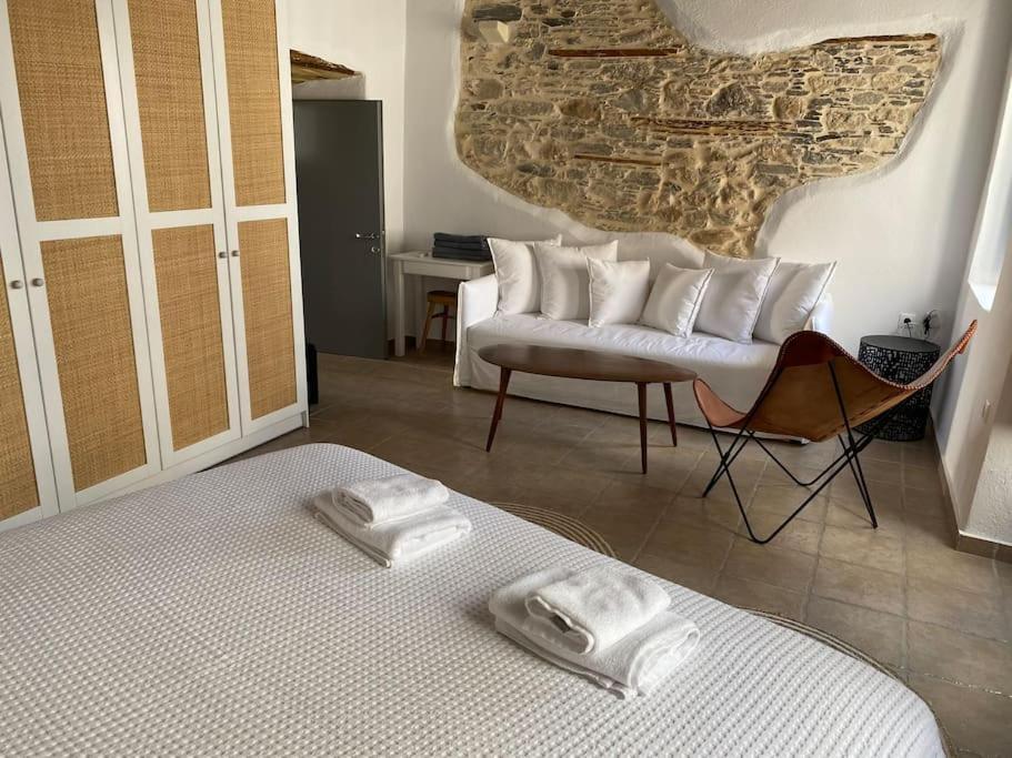 Venghera Naousa Apartment In The Heart Of Naousa Bagian luar foto